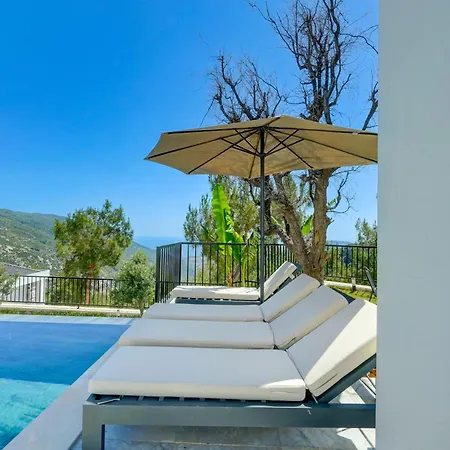 Earth 7 - Planet Luxury Villa