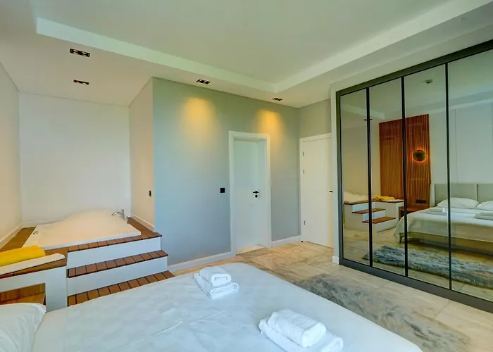 Villa Earth 7 - Planet Luxury Islamlar (Mediterranean)