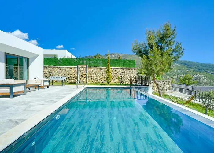 Earth 7 - Planet Luxury *