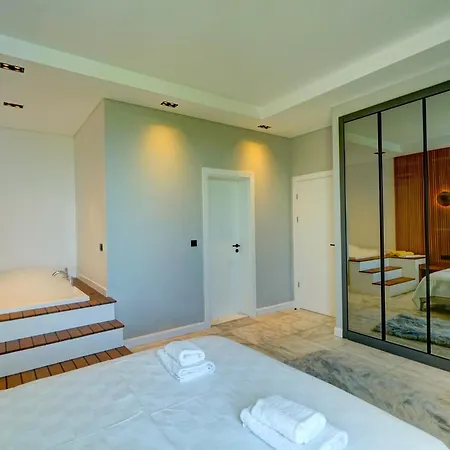 Villa Earth 7 - Planet Luxury Islamlar (Mediterranean)